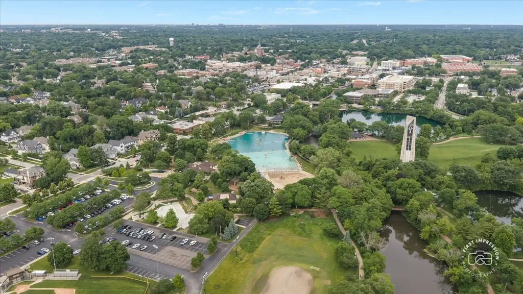 530 River Front Circle Naperville IL 60540