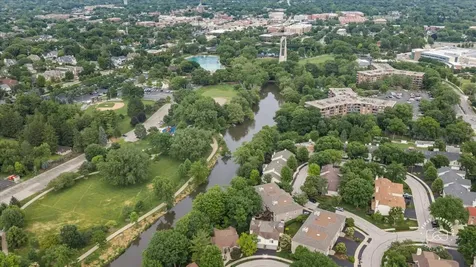 530 River Front Circle Naperville IL 60540