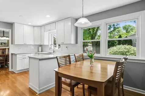 1201 East Barberry Lane Mount Prospect IL 60056