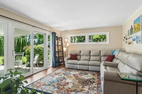 1201 East Barberry Lane Mount Prospect IL 60056