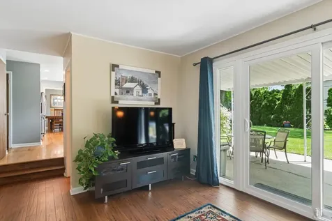 1201 East Barberry Lane Mount Prospect IL 60056