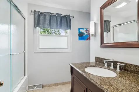 1201 East Barberry Lane Mount Prospect IL 60056