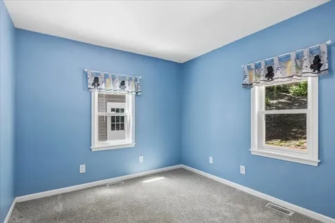 116 Valley Drive Cary IL 60013