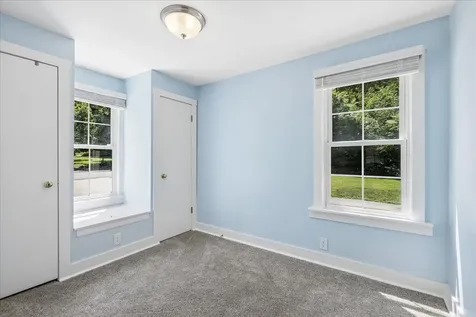 116 Valley Drive Cary IL 60013