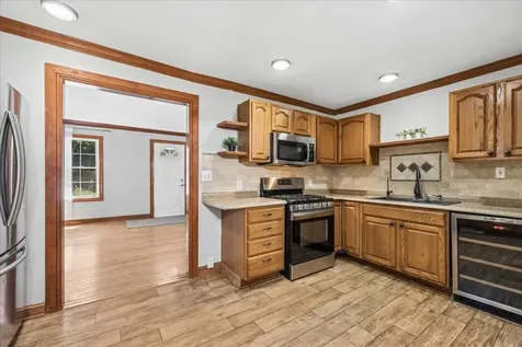 116 Valley Drive Cary IL 60013