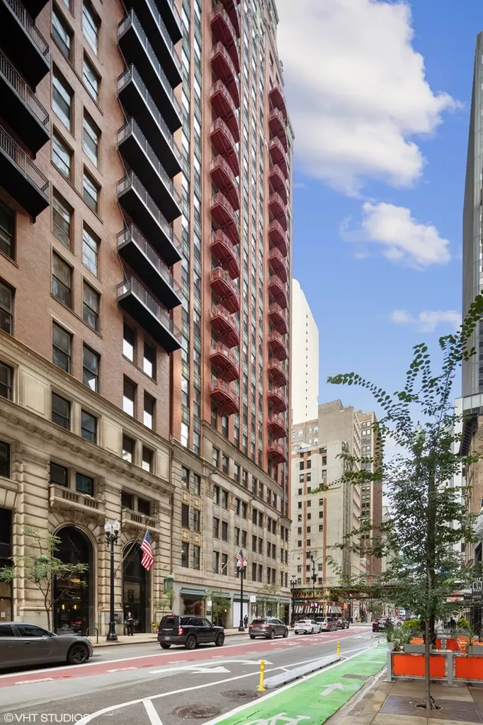 208 West Washington Street Chicago IL 60606