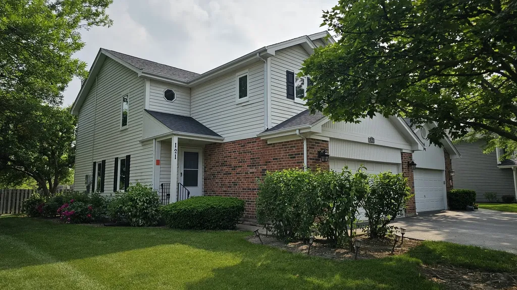 121 Hampton Avenue Westmont IL 60559