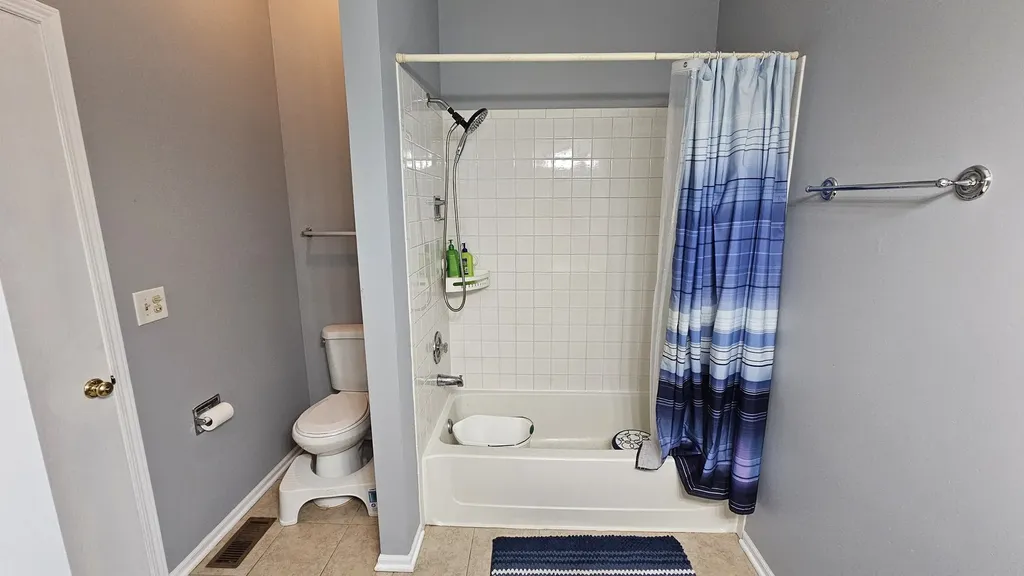 121 Hampton Avenue Westmont IL 60559