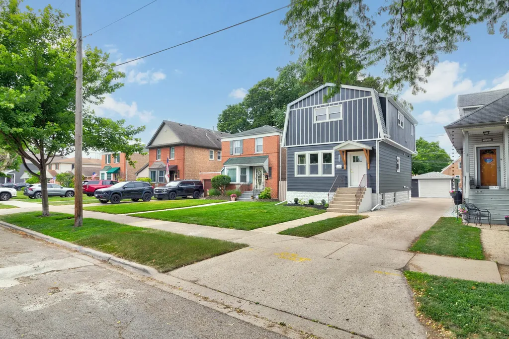 10528 South Lawndale Avenue Chicago IL 60655