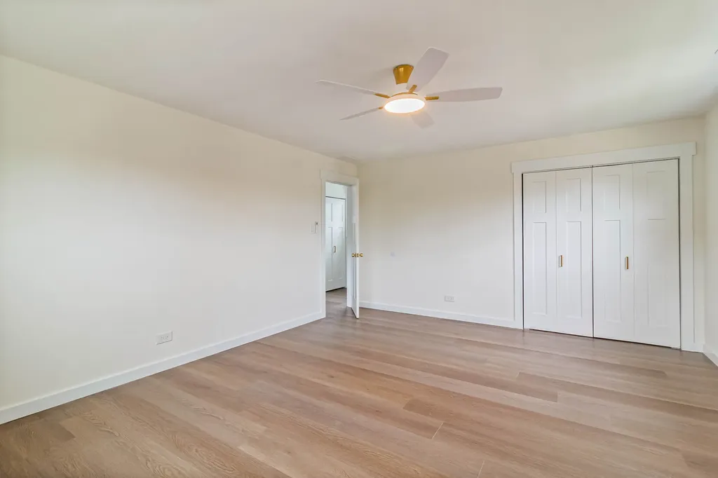 10528 South Lawndale Avenue Chicago IL 60655