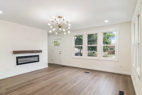 10528 South Lawndale Avenue Chicago IL 60655