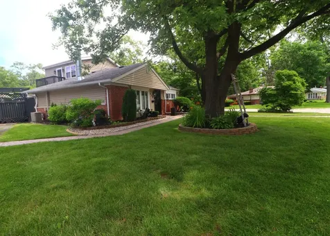 338 Mohawk Street Park Forest IL 60466