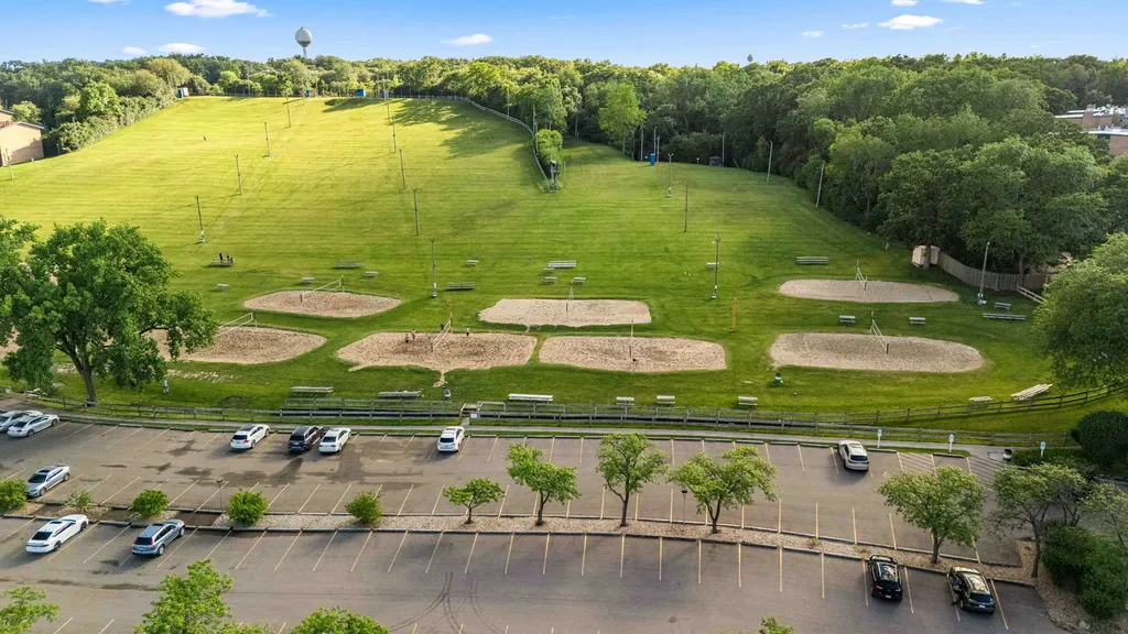 5810 Oakwood Drive Lisle IL 60532