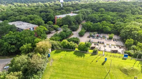 5810 Oakwood Drive Lisle IL 60532