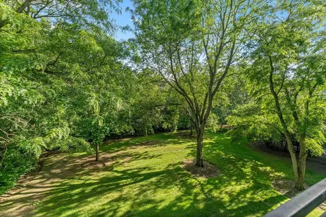 5810 Oakwood Drive Lisle IL 60532
