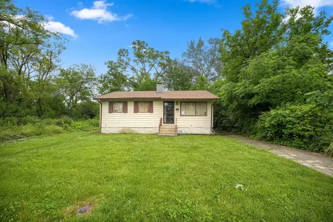 172 West 158th Street Harvey IL 60426