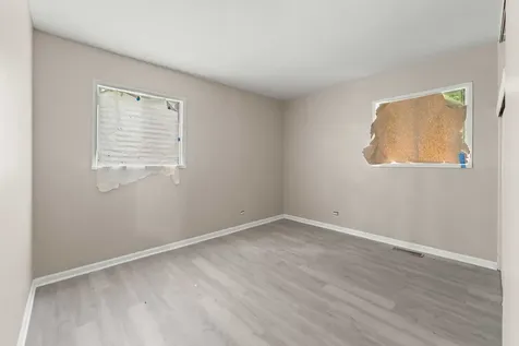 172 West 158th Street Harvey IL 60426