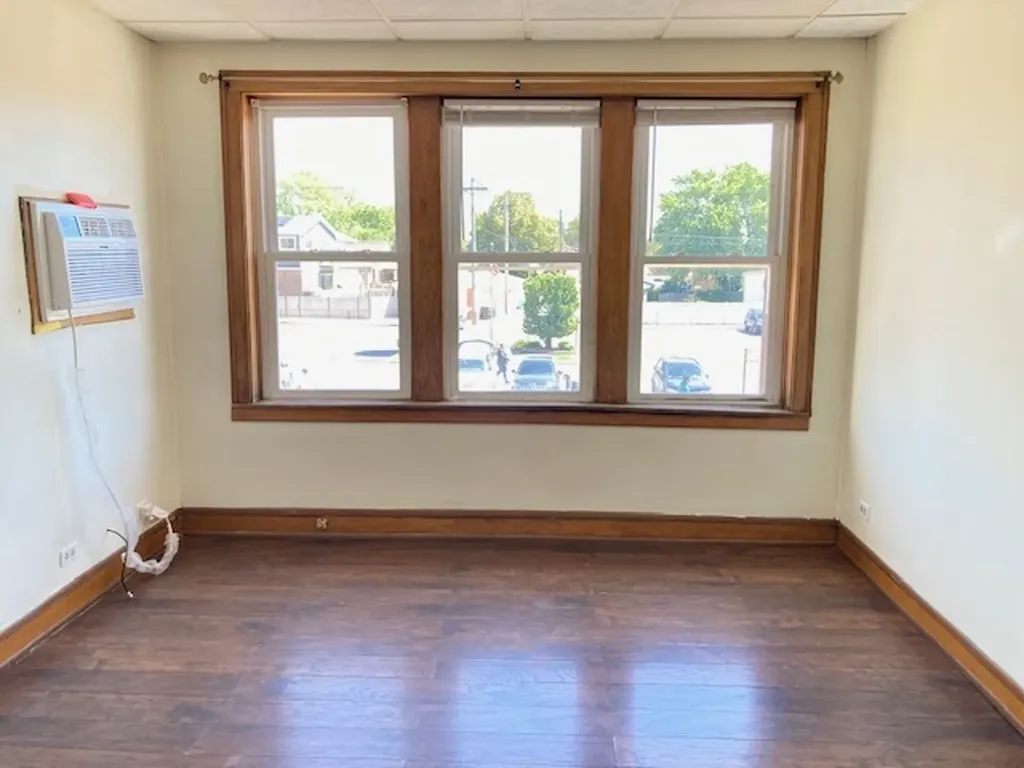 5740 South Archer Avenue Chicago IL 60638