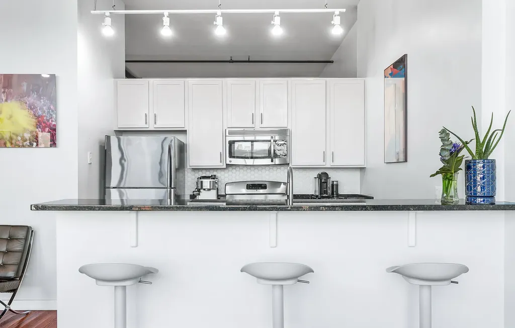 1224 West Van Buren Avenue Chicago IL 60607