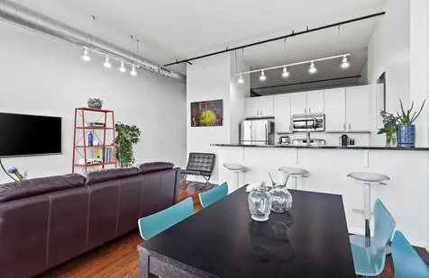 1224 West Van Buren Avenue Chicago IL 60607