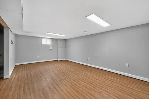 207 River Drive Dekalb IL 60115