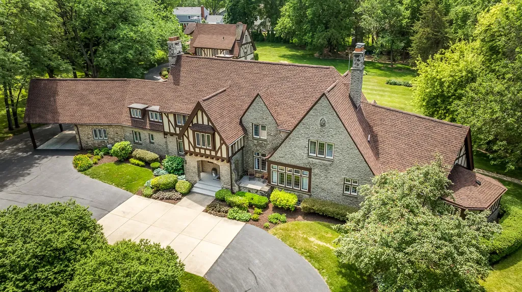2407 West Galena Avenue Freeport IL 61032