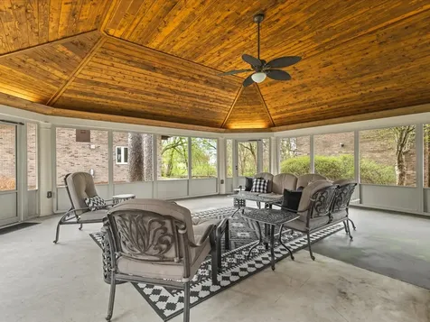 2407 West Galena Avenue Freeport IL 61032