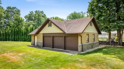 2407 West Galena Avenue Freeport IL 61032