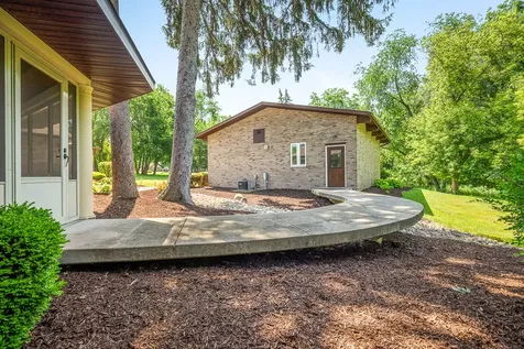 2407 West Galena Avenue Freeport IL 61032