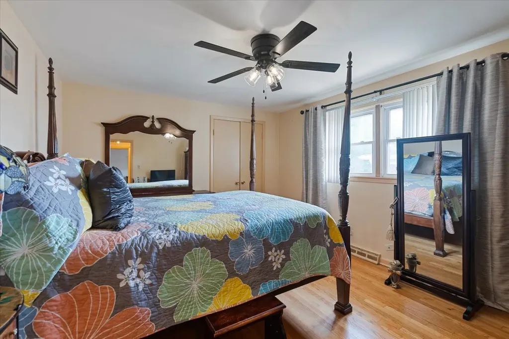 9424 South Union Avenue Chicago IL 60620