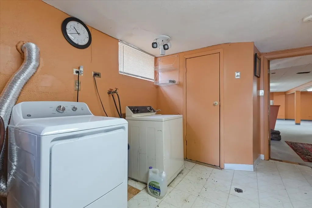 9424 South Union Avenue Chicago IL 60620