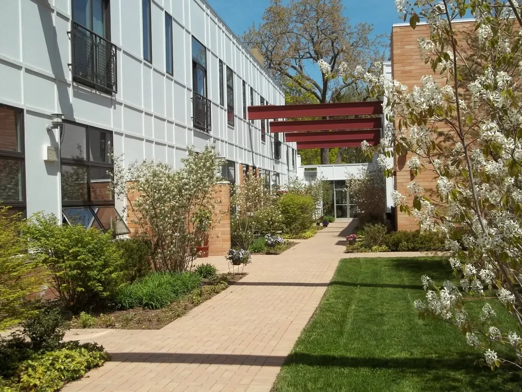 2100 Greenwood Street Evanston IL 60201