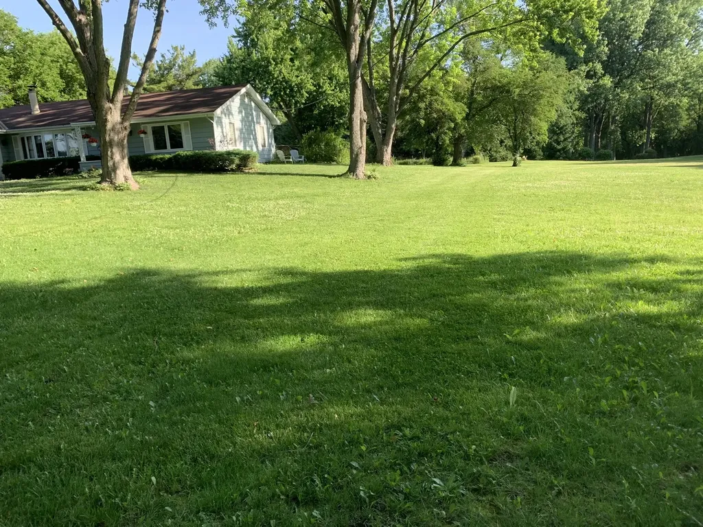 2006 Old Peterson Road Libertyville IL 60048