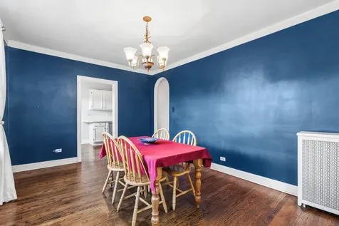 1219 Hull Terrace Evanston IL 60202