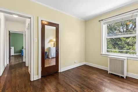 1219 Hull Terrace Evanston IL 60202