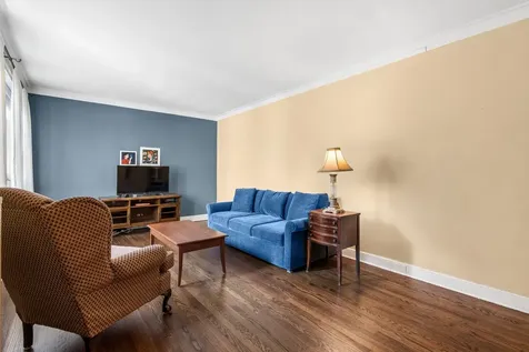1219 Hull Terrace Evanston IL 60202