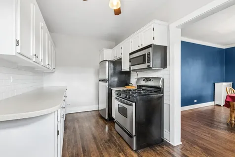 1219 Hull Terrace Evanston IL 60202