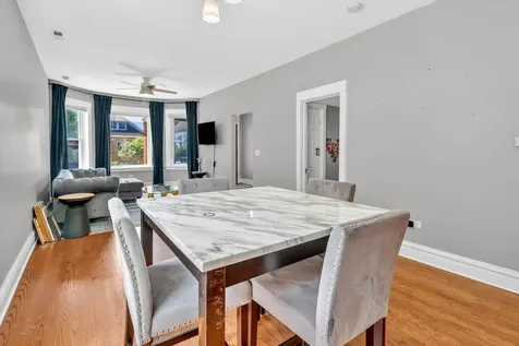 1323 Gunderson Avenue Berwyn IL 60402
