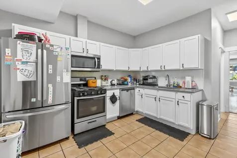 1323 Gunderson Avenue Berwyn IL 60402