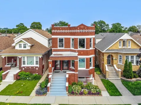 1323 Gunderson Avenue Berwyn IL 60402