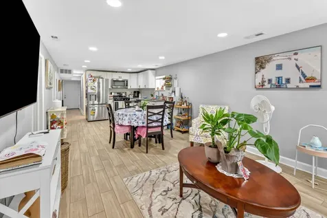 1323 Gunderson Avenue Berwyn IL 60402
