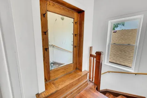1323 Gunderson Avenue Berwyn IL 60402