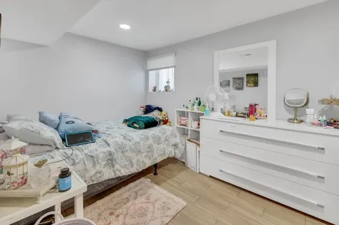 1323 Gunderson Avenue Berwyn IL 60402