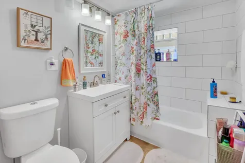 1323 Gunderson Avenue Berwyn IL 60402
