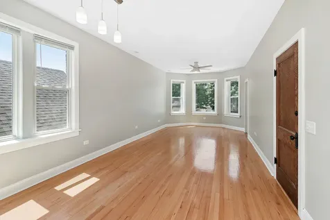 1323 Gunderson Avenue Berwyn IL 60402