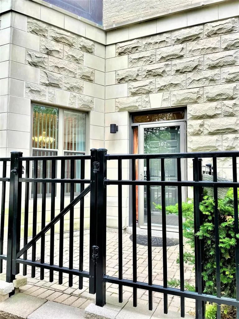 1250 South Indiana Avenue Chicago IL 60605