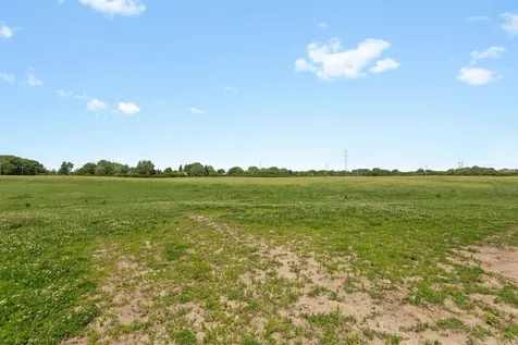 39525 North Delany Road Wadsworth IL 60083