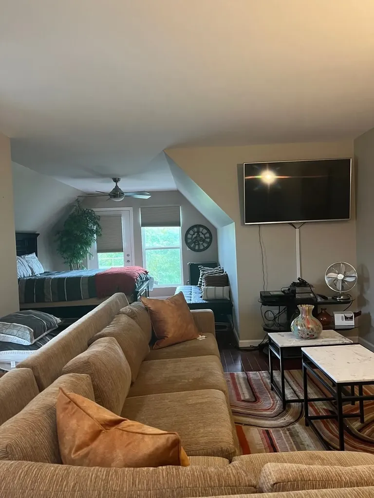 1702 Simms Street Aurora IL 60504