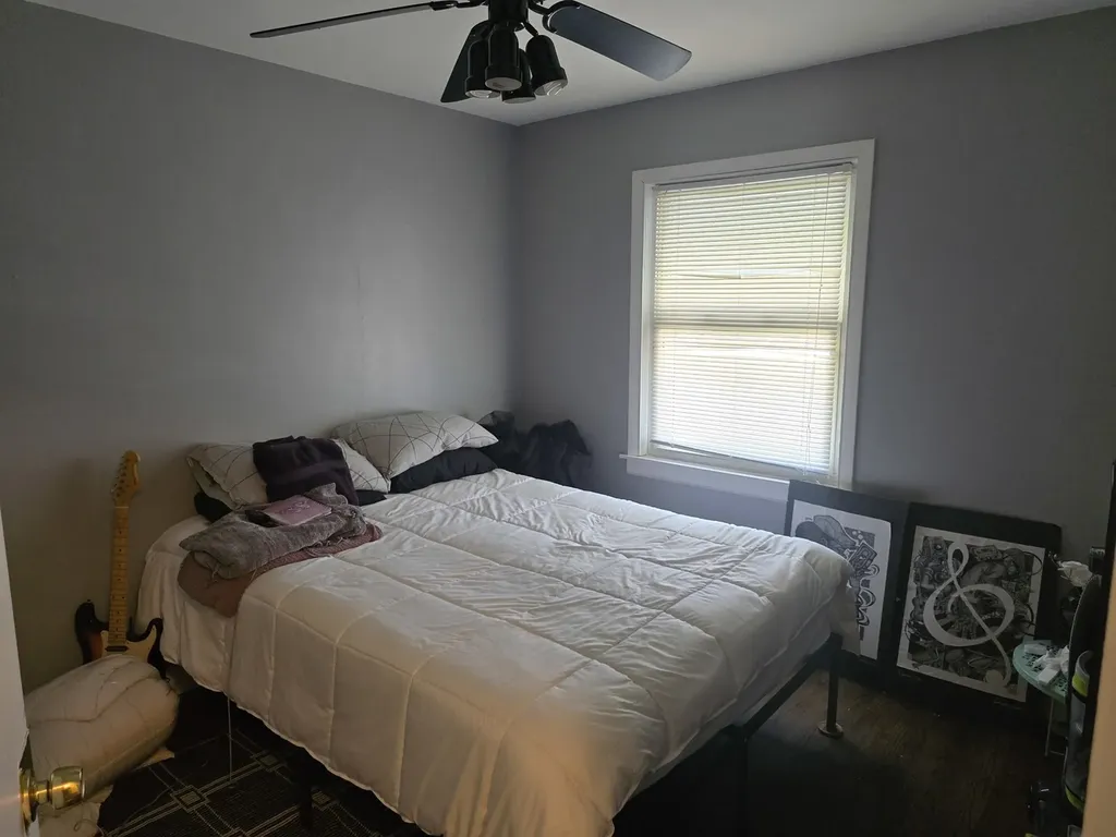 8457 South Bennett Avenue Chicago IL 60617