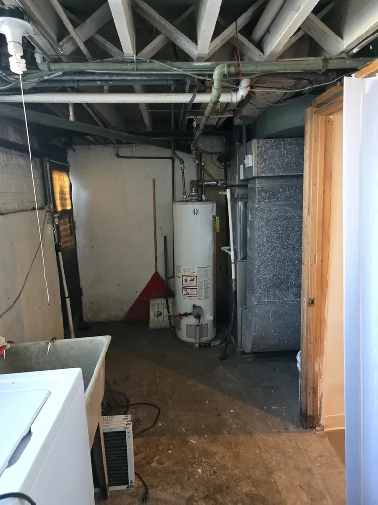8457 South Bennett Avenue Chicago IL 60617